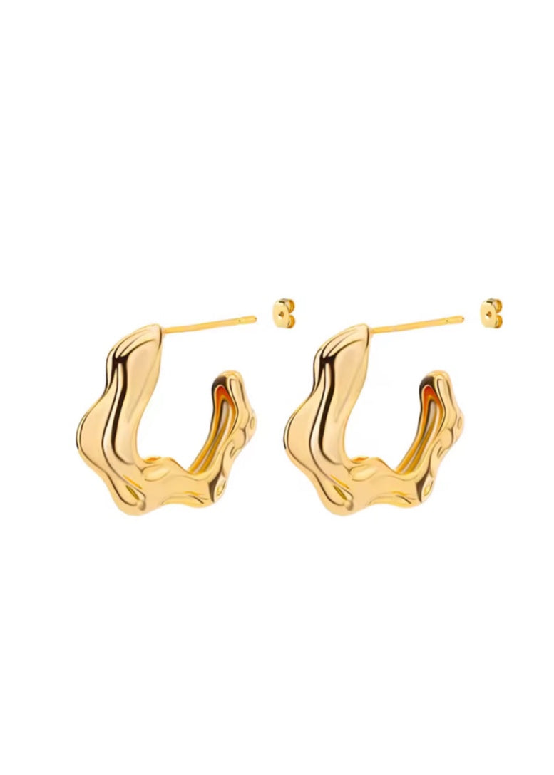 Colette Wavy Hoops - Gold